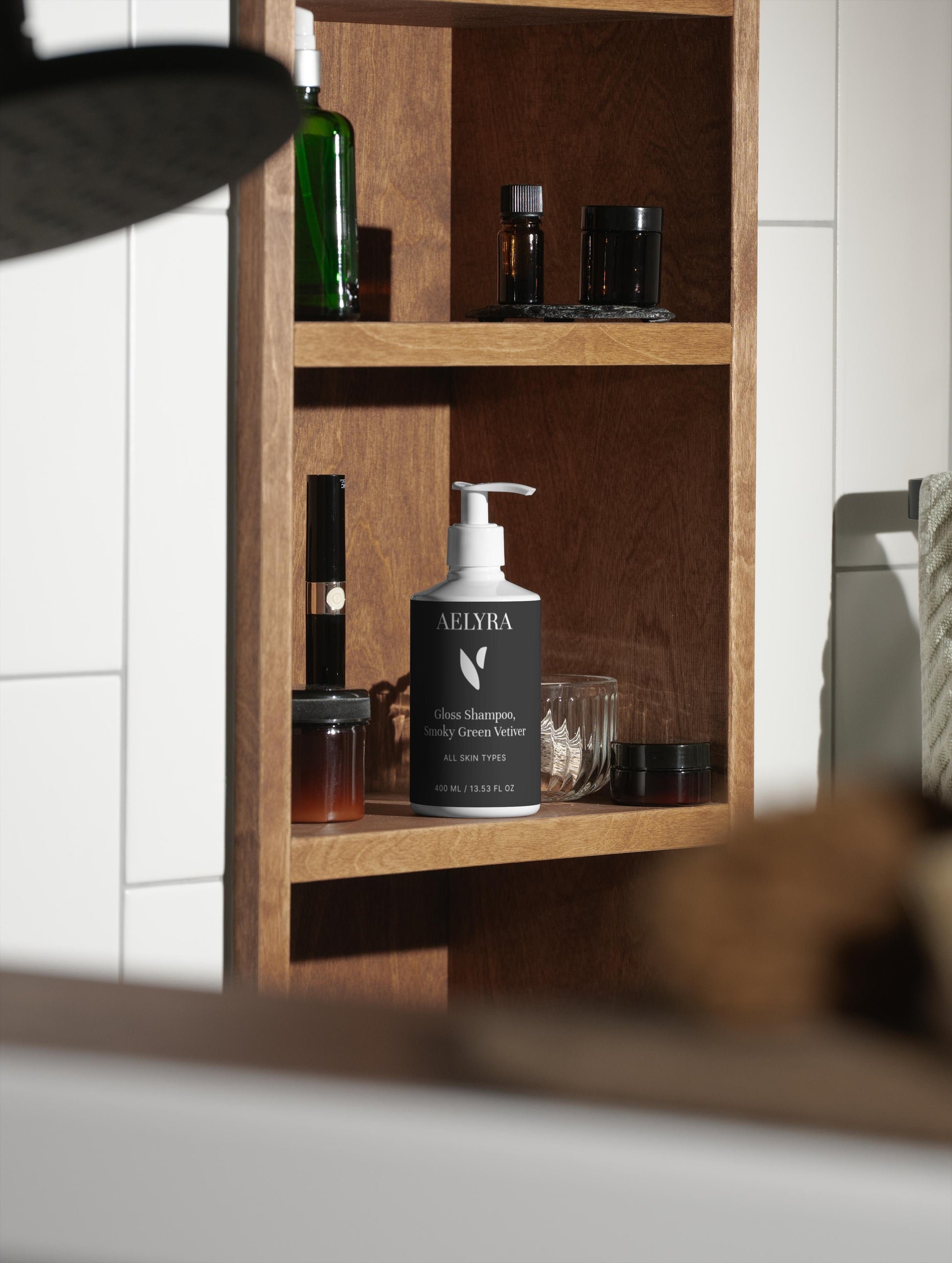 Gloss Shampoo, Smoky Green Vetiver